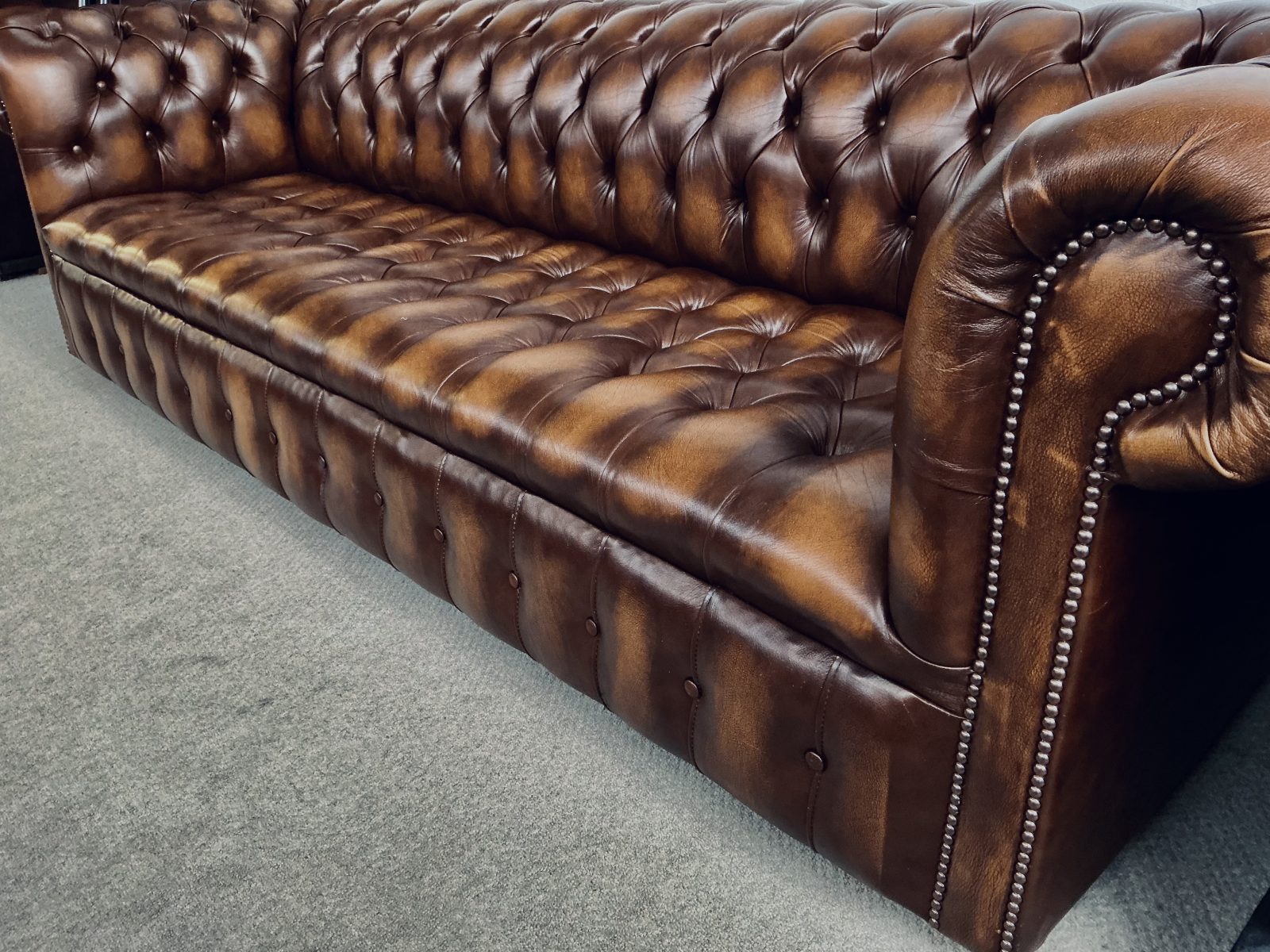 Immaculate 4 Seater Chesterfield Sofa. Matching pair available. - Image 3